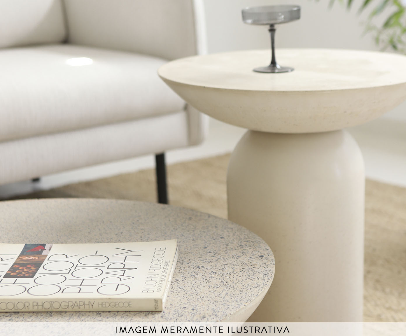 Mesa de Centro M&eacute;dia Brut em Granilite -  Branco image number 12