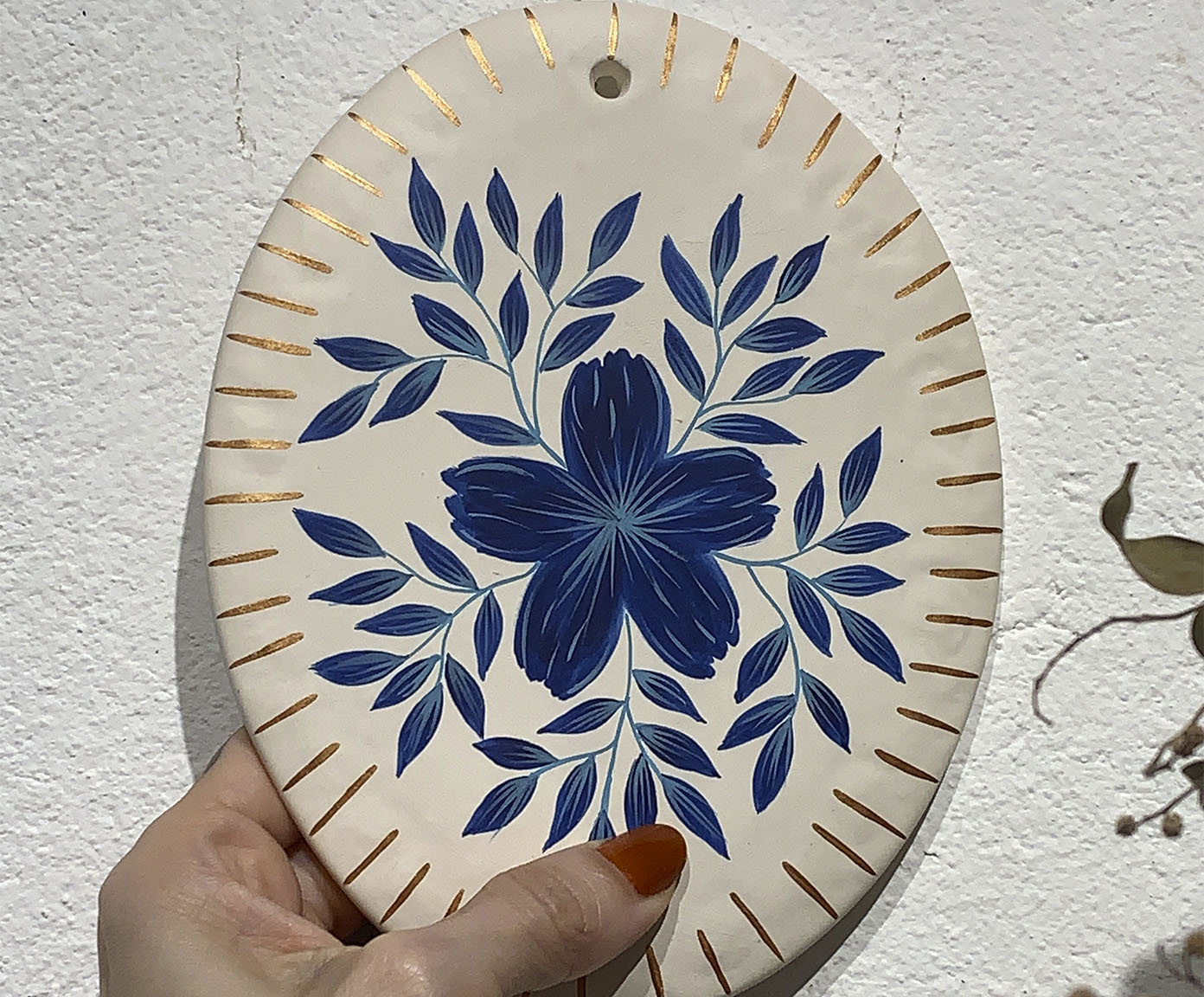 Plaquinha de Parede Floral Azul Marinho - image 1