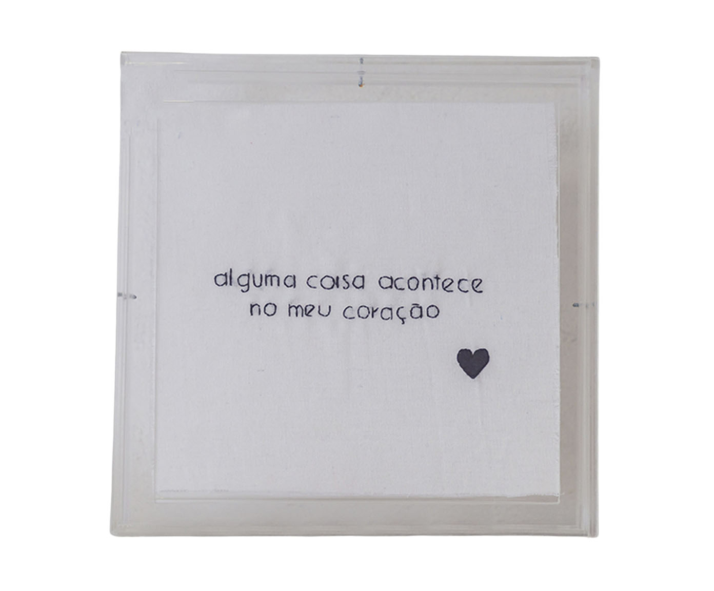 Quadro Caixa Acr&iacute;lico Cora&ccedil;&atilde;o Branco e Preto image number 0