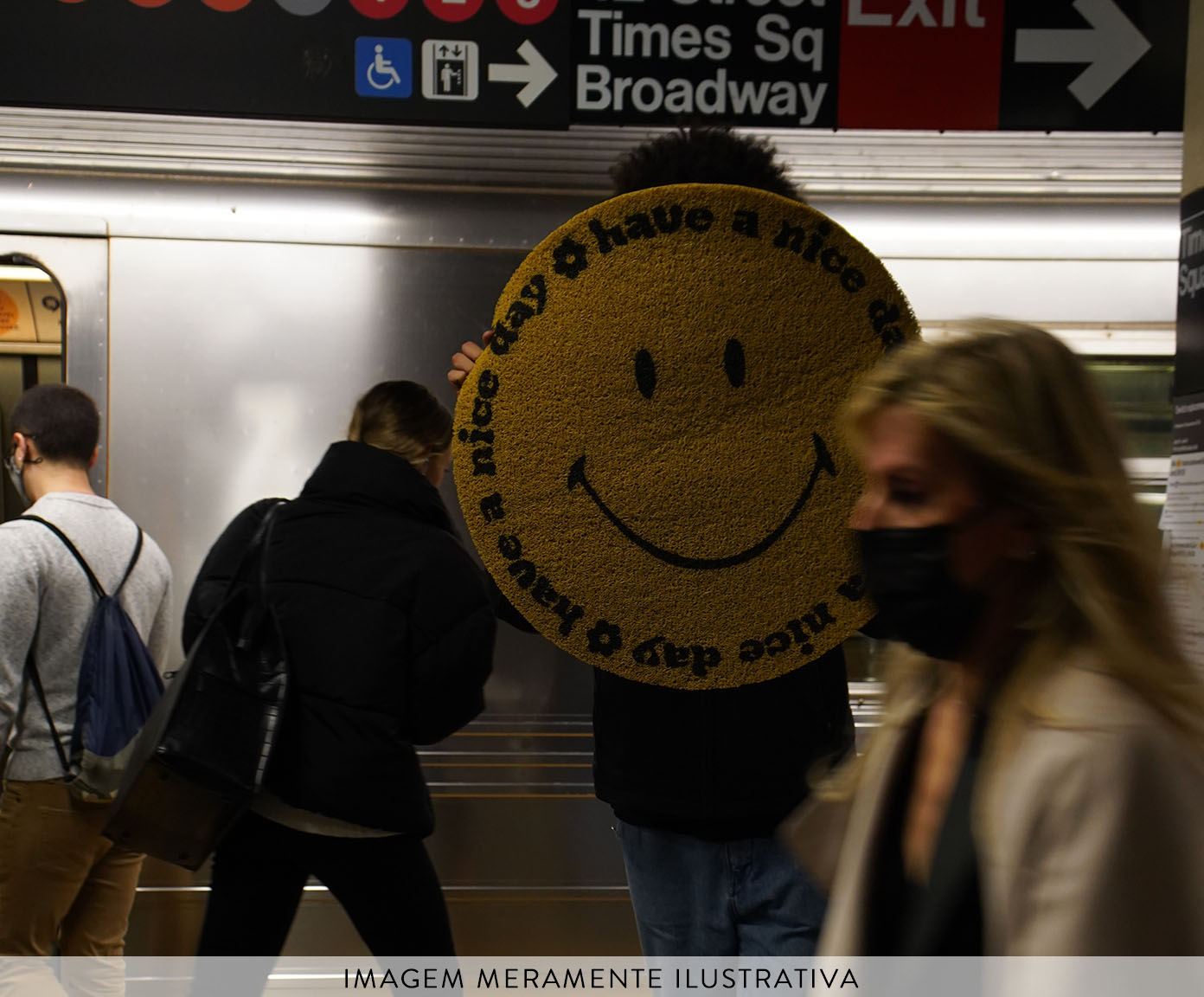 Capacho Smile Dourado image number 4