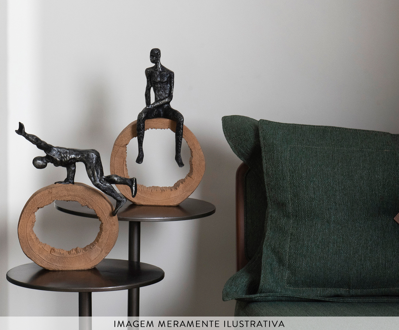 Escultura Figura Sentada no Circulo Preto e Marrom image number 1