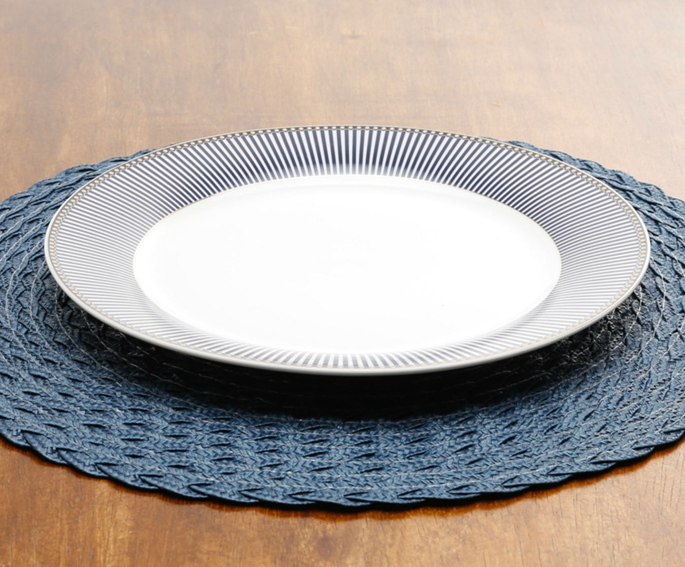 Lugar Americano Leaf Bon Gourmet image number 2