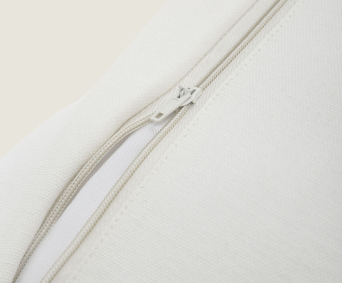 Capa de Almofada Algod&atilde;o com Juta Tran&ccedil;ada Off-White image number 5