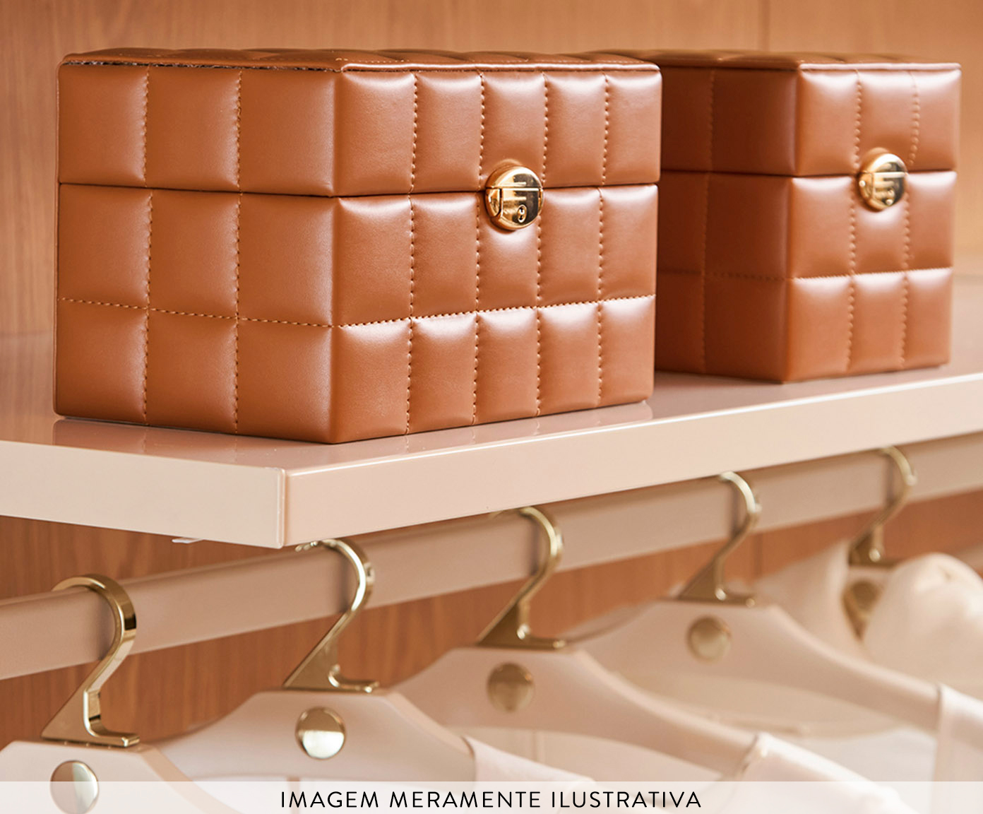 Caixa em Mdf Com Revestimento em Pu - image 1