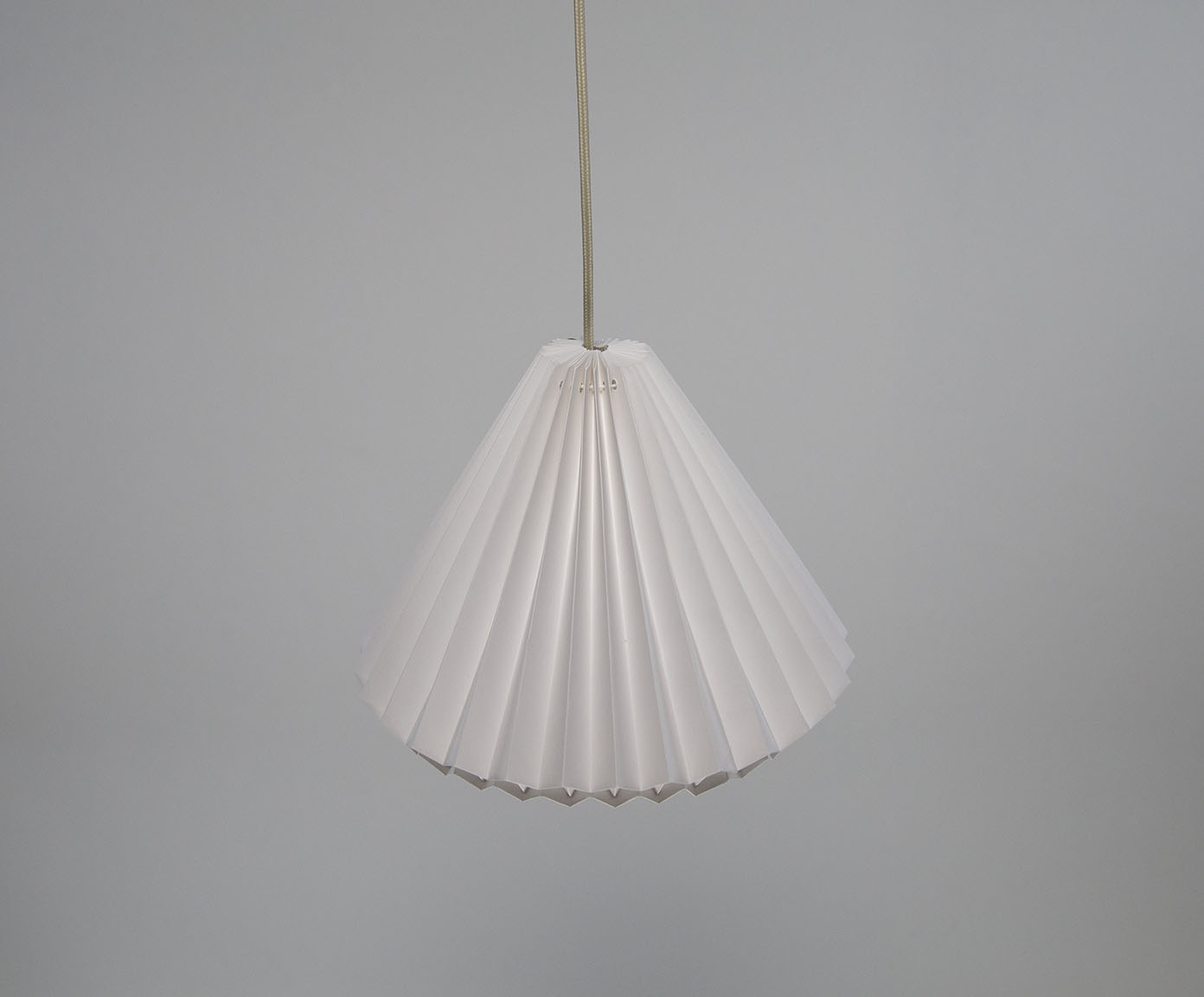 Lumin&aacute;ria Origami Sol Branco image number 2