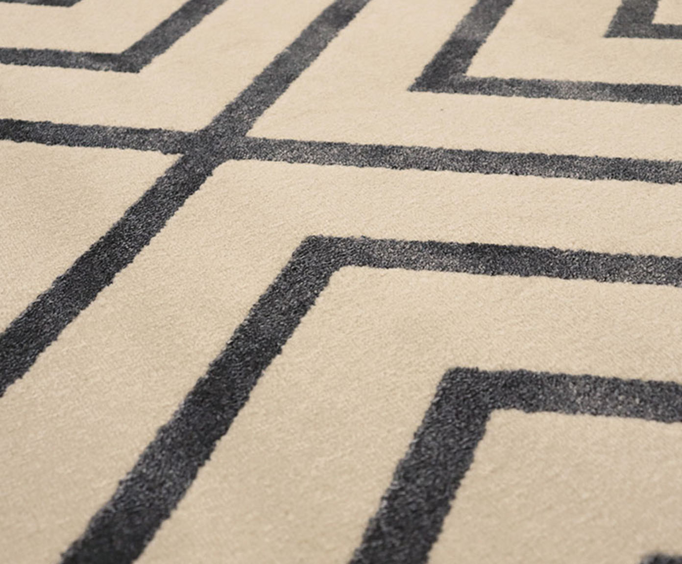 Tapete Trendy Chefron Carbon image number 2