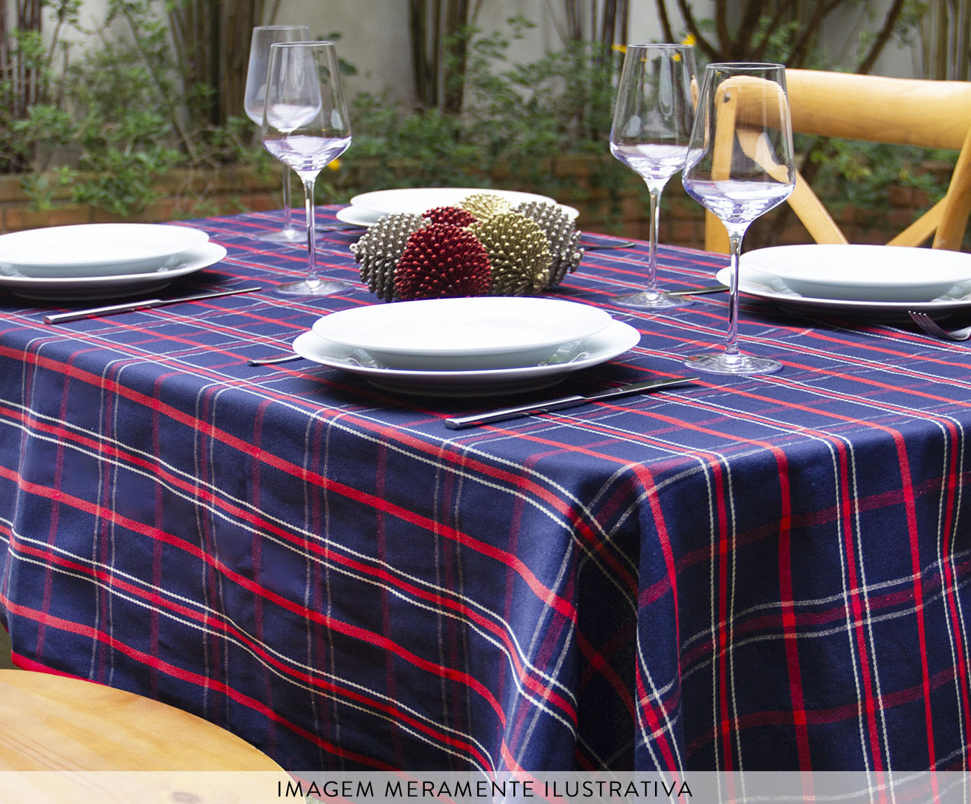 Toalha de Mesa Xadrez Azul e Vermelho image number 2
