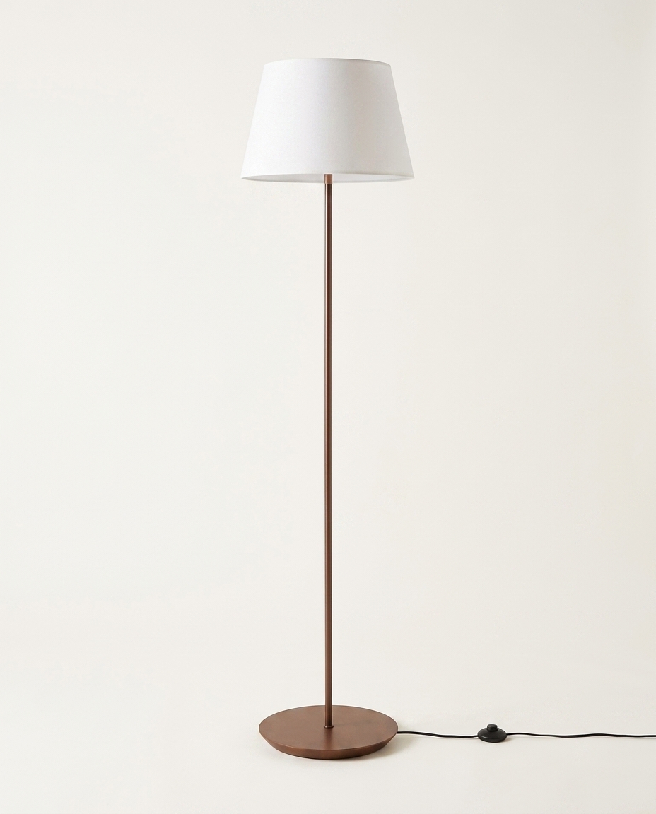 Lumin&aacute;ria de Piso Slim Castanho e Branca Bivolt image number 2
