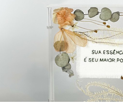 Acr&iacute;lico Decorativo Sua Ess&ecirc;ncia image number 1