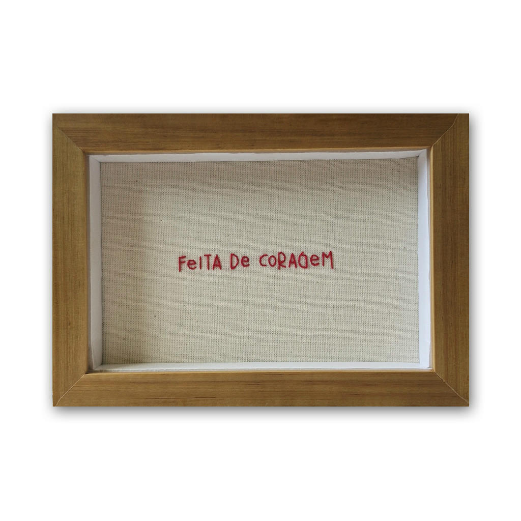 Quadro Feita de Coragem Vermelho image number 0