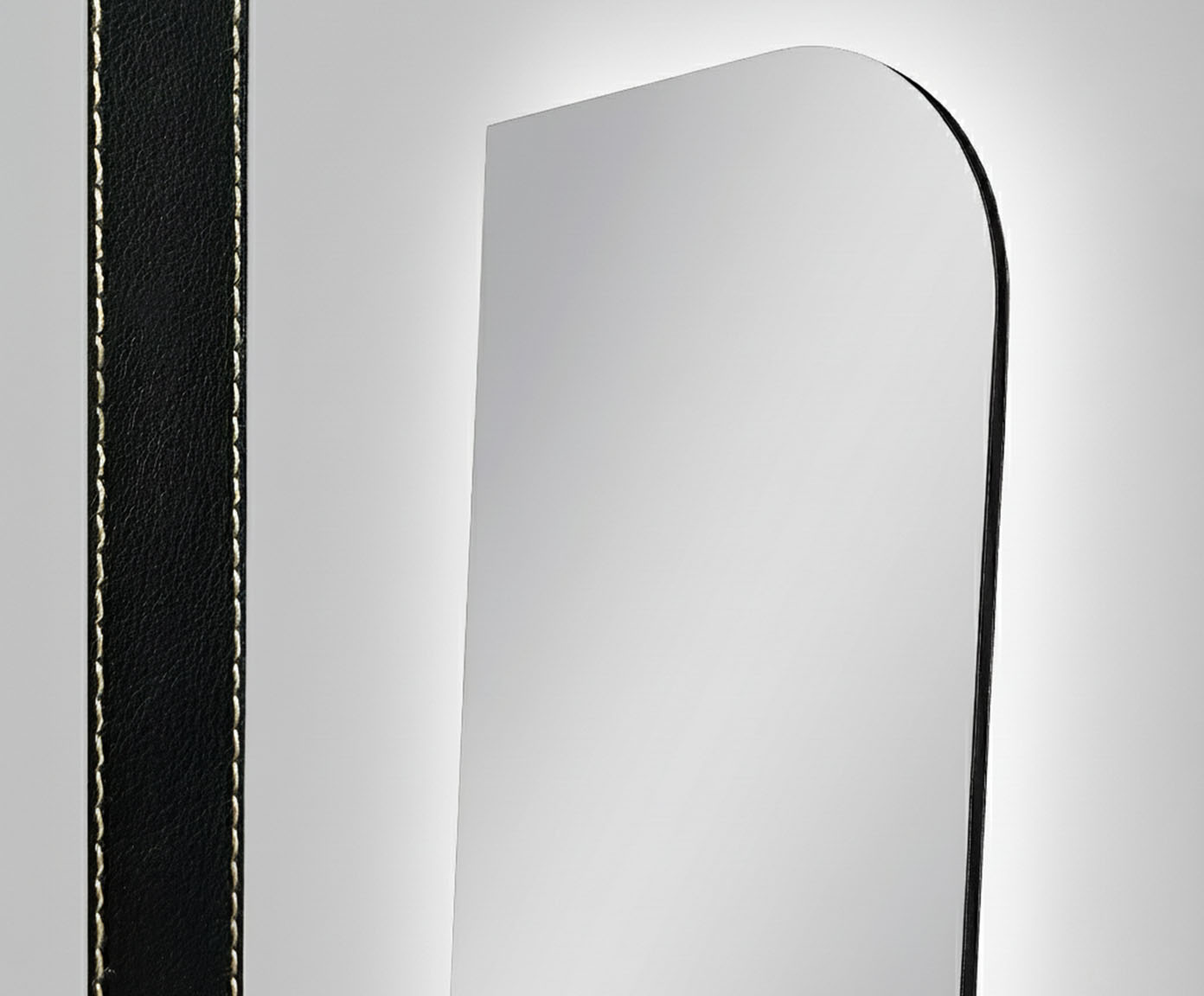 Espelho com Led Smart Bahrein Preto - image 1