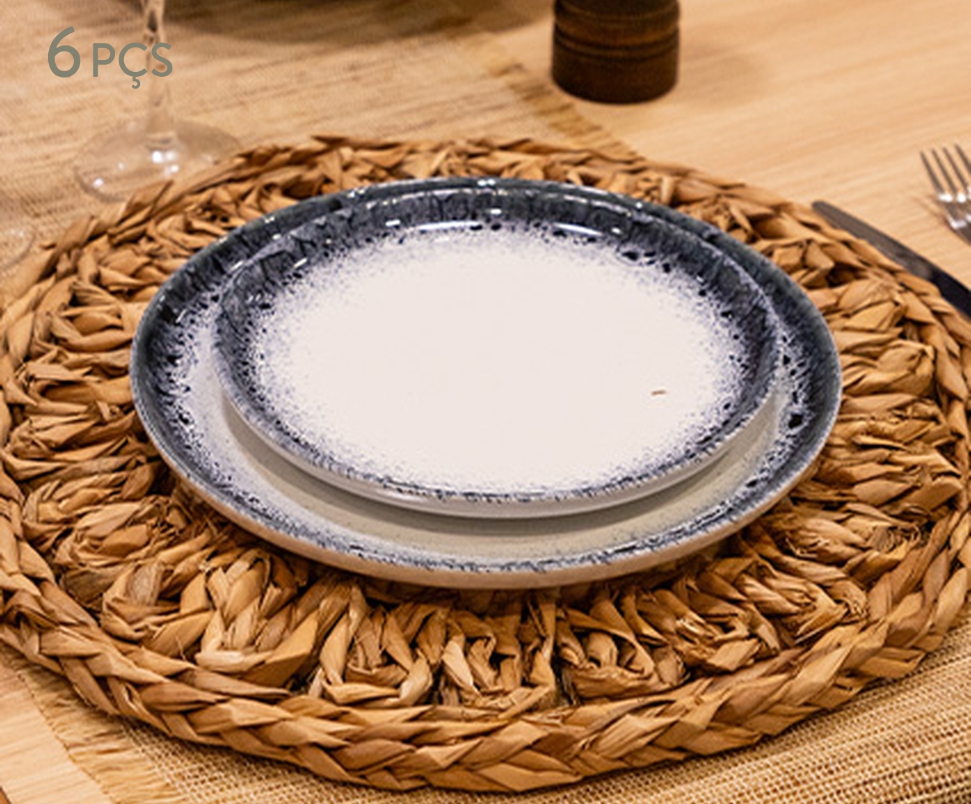 Jogo de Prato em Porcelana Mystique Branco e Azul image number 0