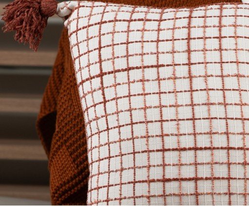Capa para Almofada Motif com Tassel Teta - image 1