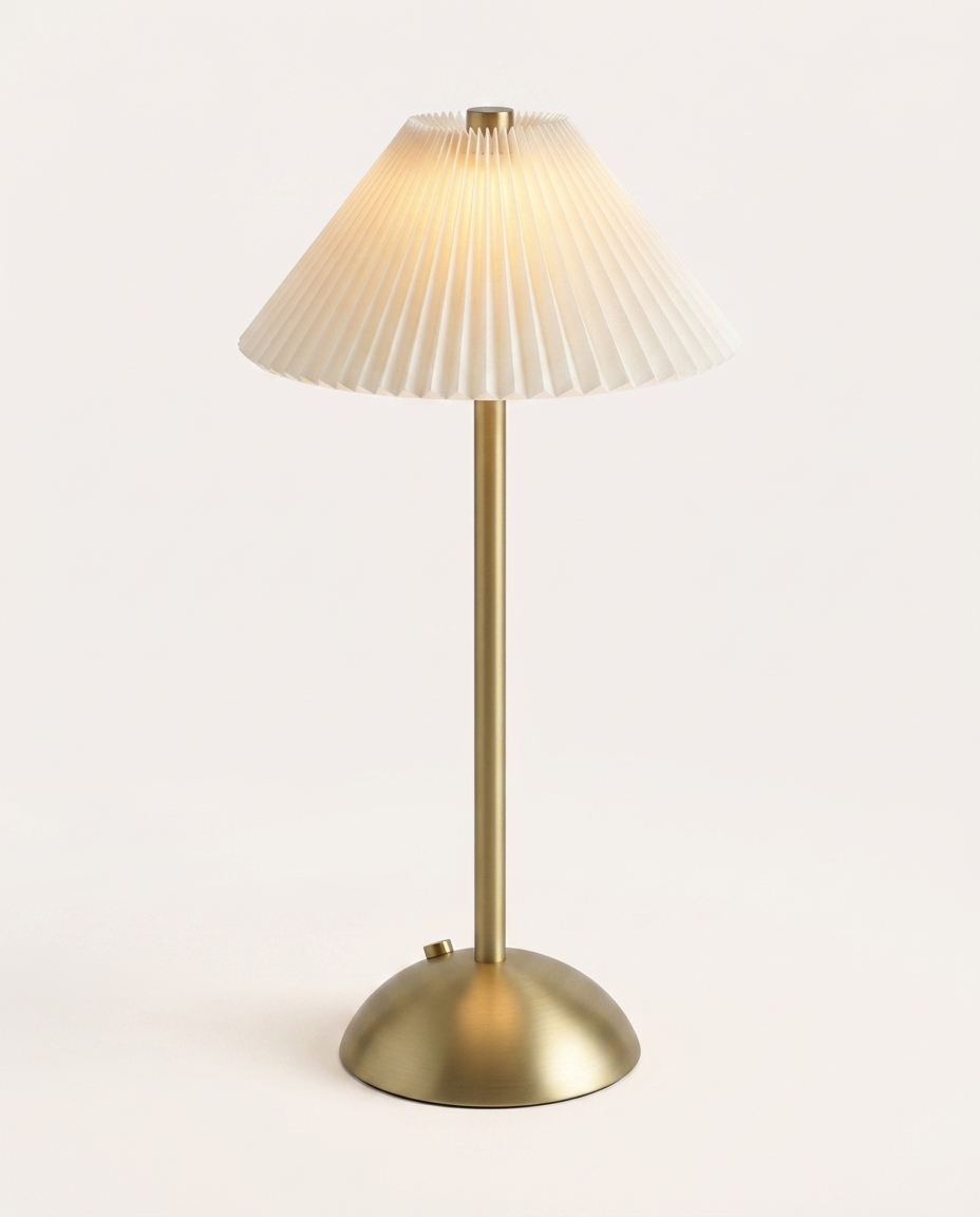 Lumin&aacute;ria de Mesa Pliss Dourado e Branco - image 1