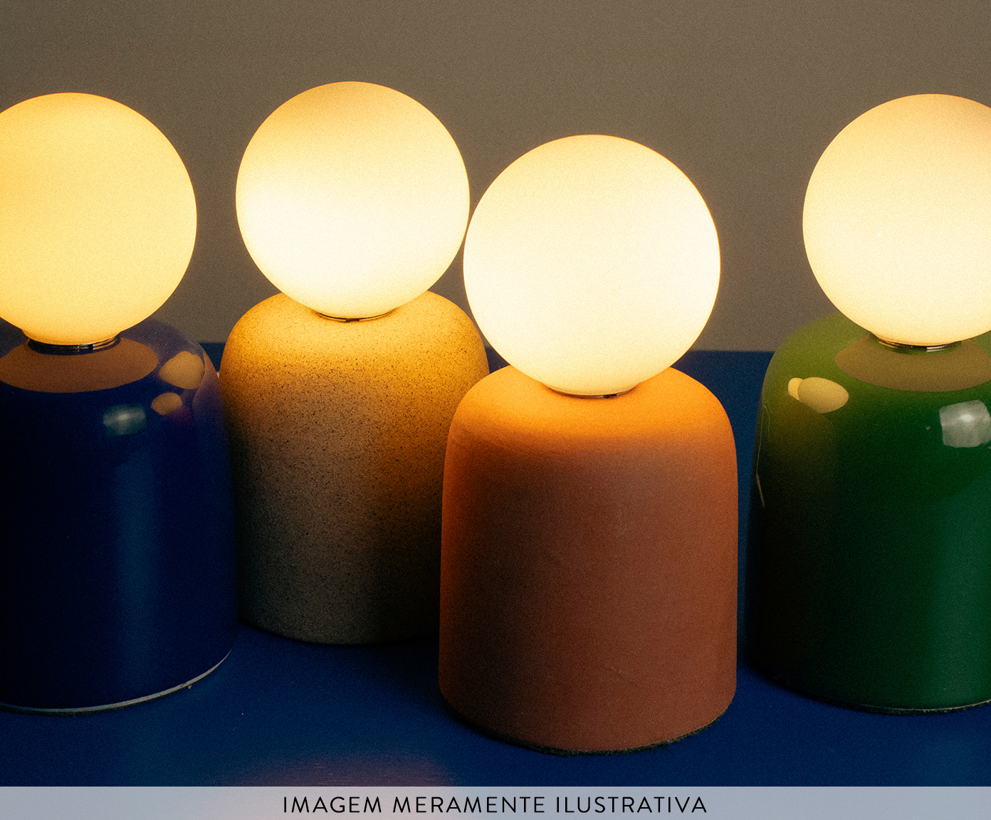 Lumin&aacute;ria Cuia de Mesa Areia image number 1