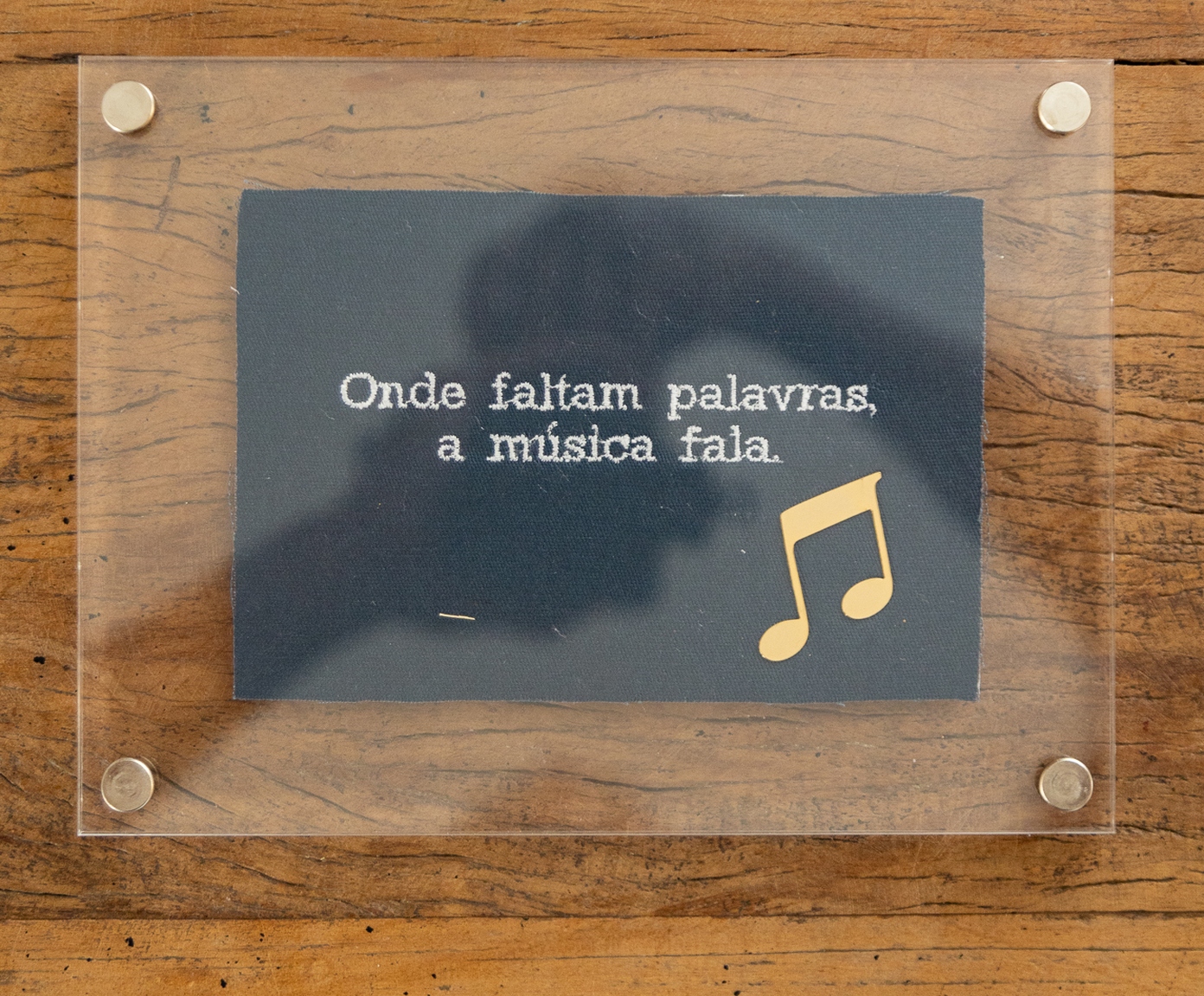 Quadro em Acr&iacute;lico "Onde Faltam Palavras" image number 1