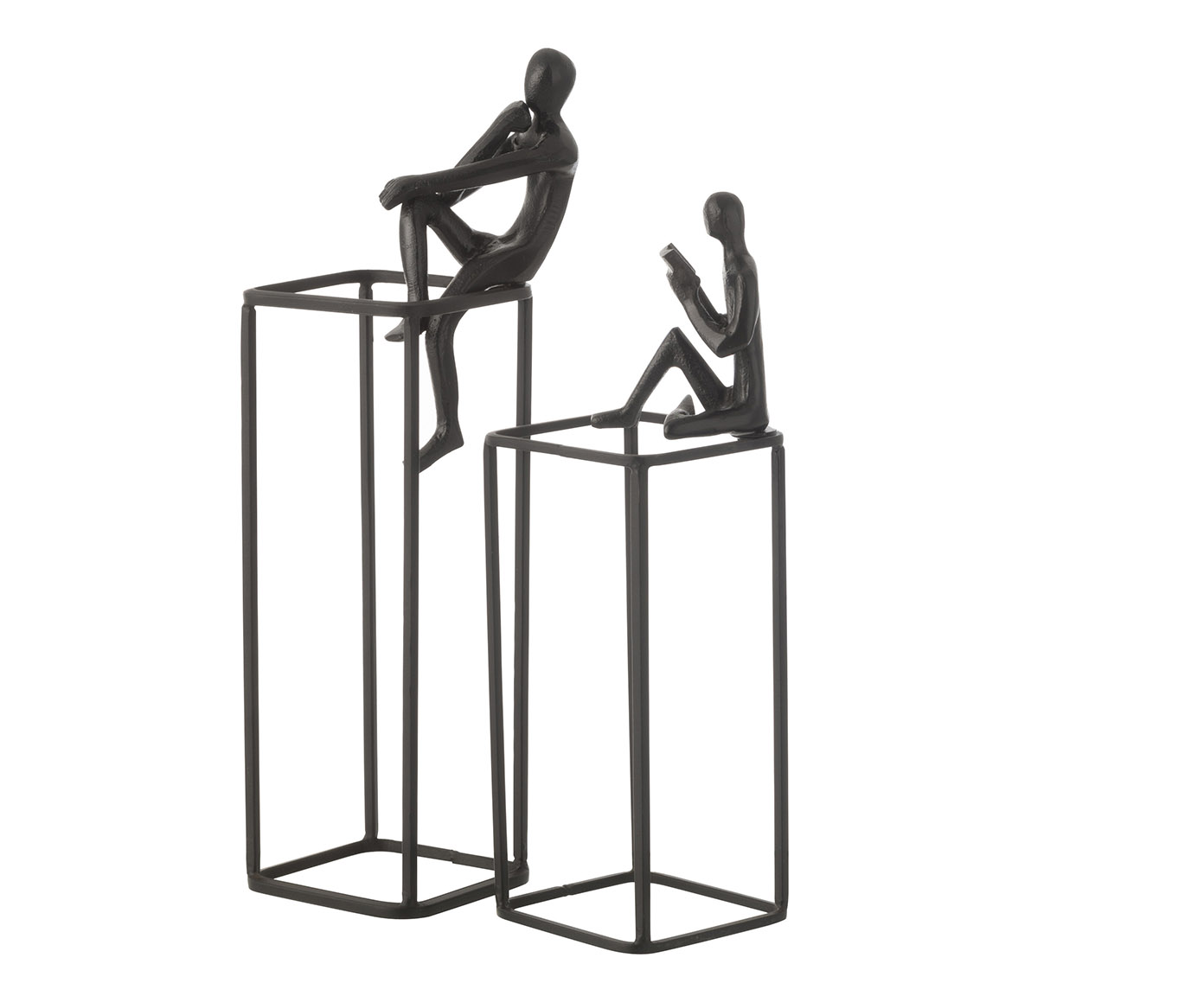 Escultura Figura Pensativa no Cubo - image 1