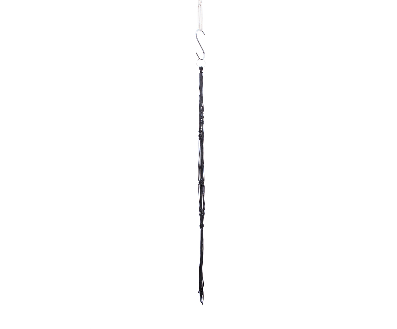 Hanger em Macram&ecirc; First Preto - image 1