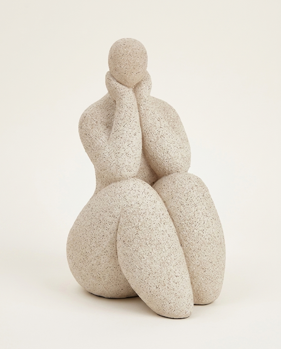 Adorno Decorativo Mulher Posing Bege - image 1