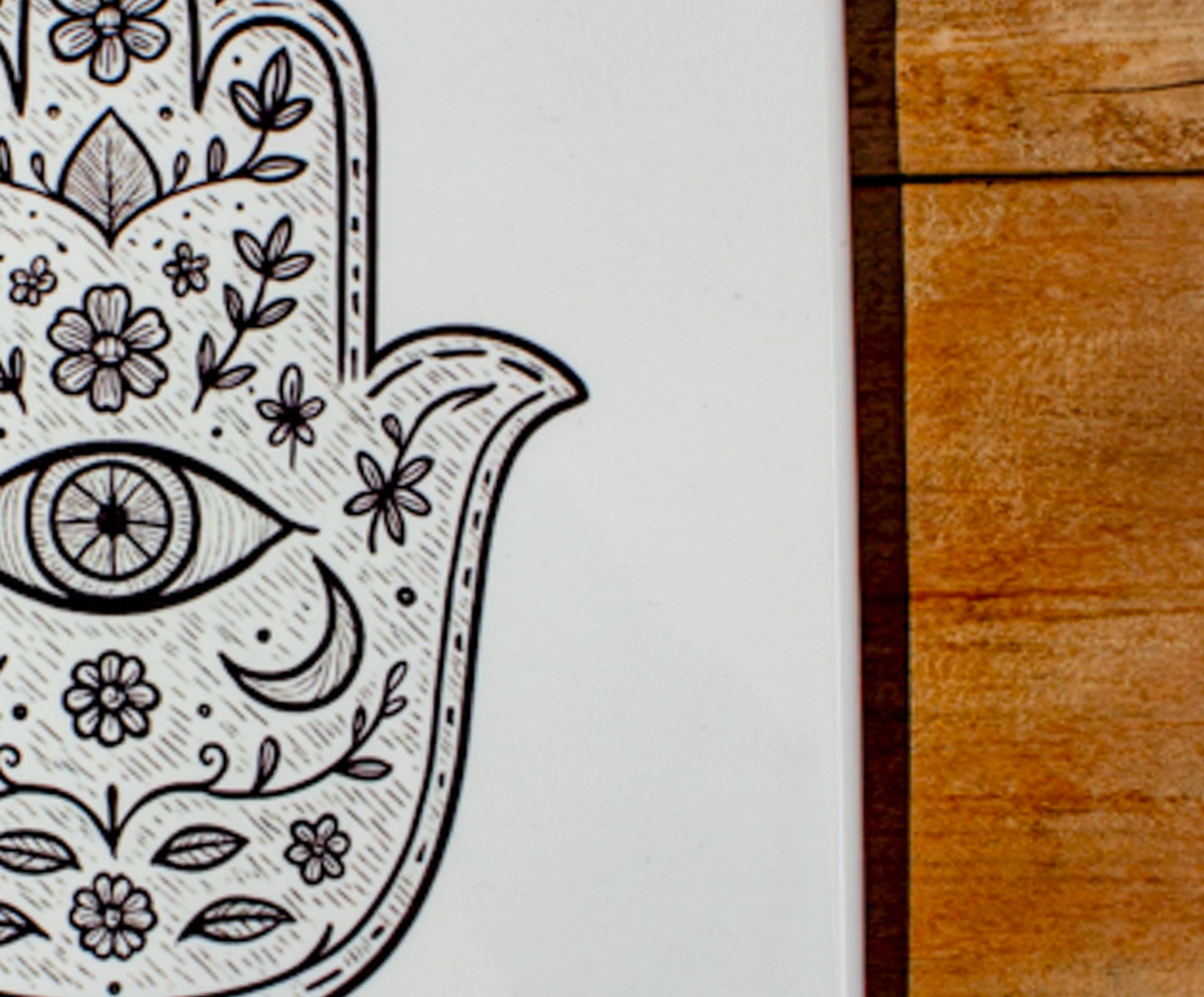 Azulejo Decorativo "M&atilde;o de Hams&aacute;" Floral image number 2