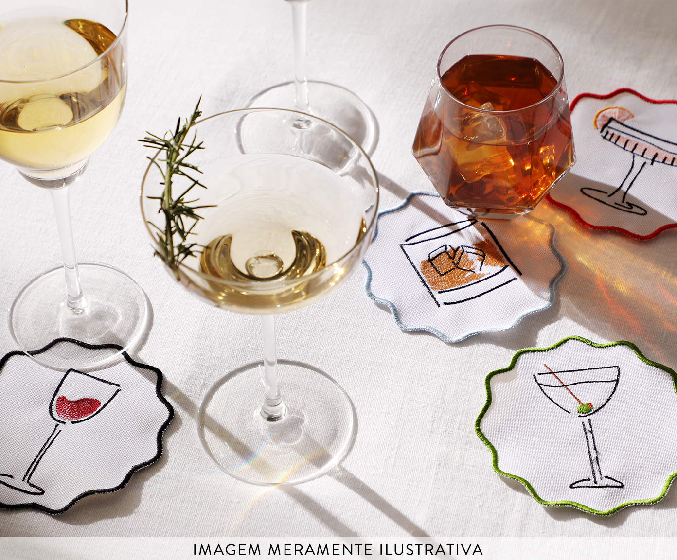 Jogo de Porta-Copos Bordados Drinks image number 1