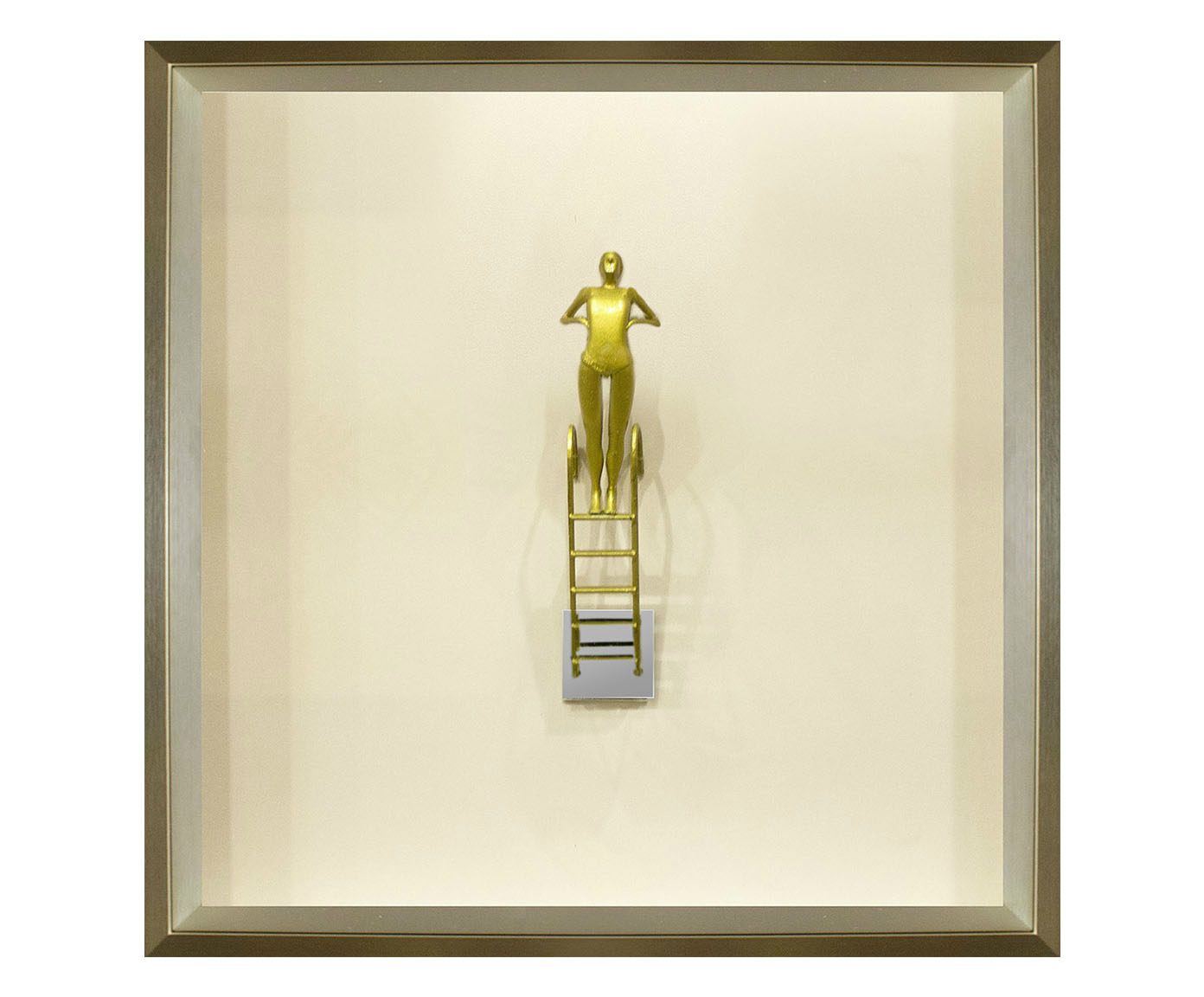 Caixa Decorativa Mergulhadora Jump Dourado image number 0