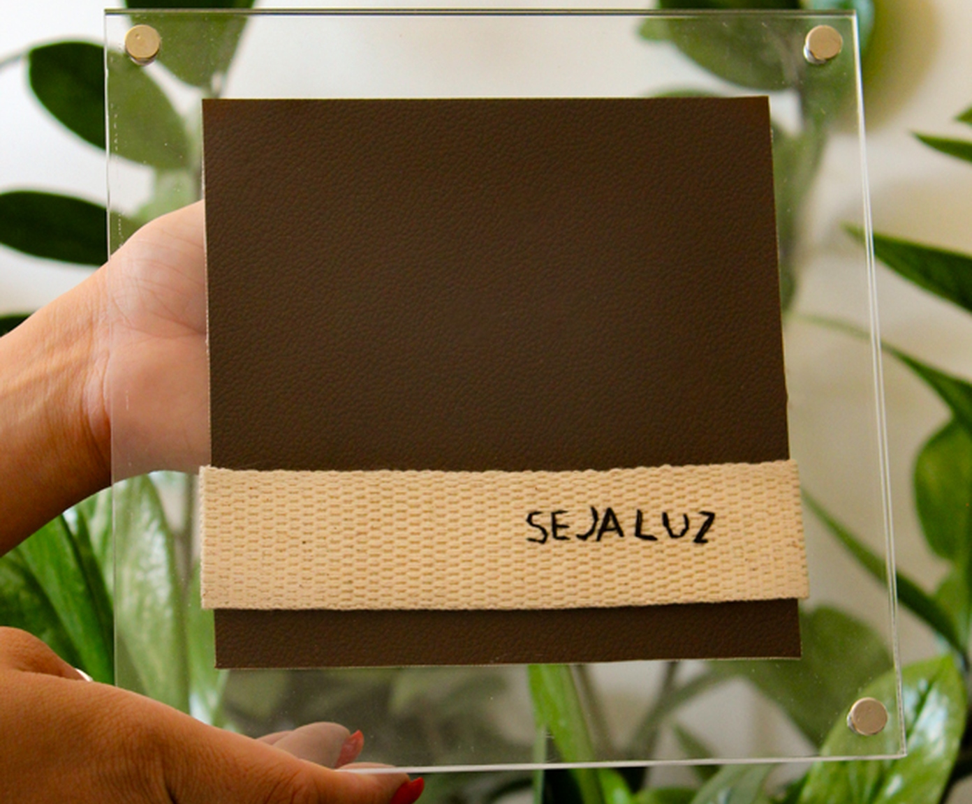 Quadro em Acr&iacute;lico "Seja Luz" image number 2