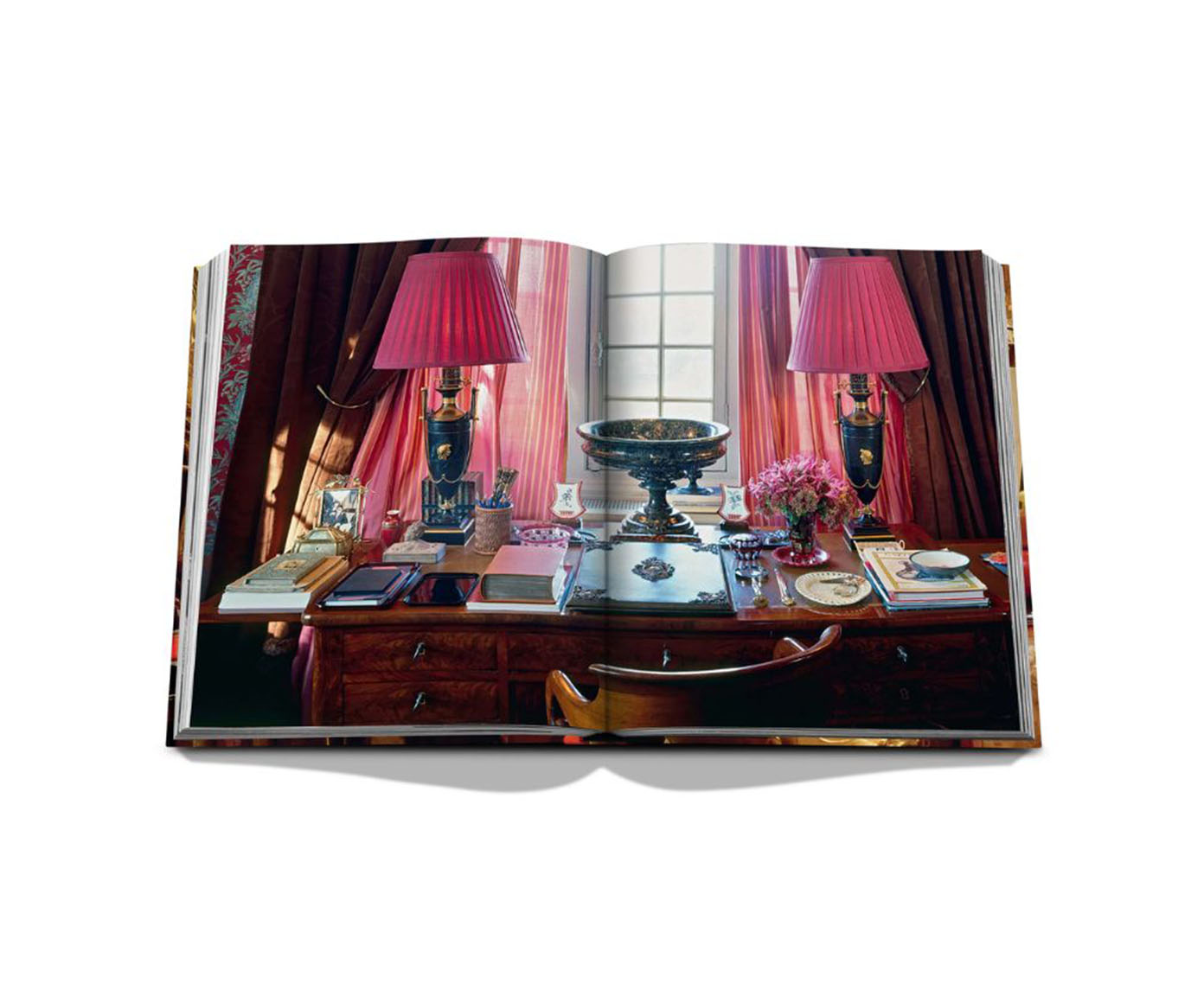 Livro "Yves Saint Laurent At Home" image number 5