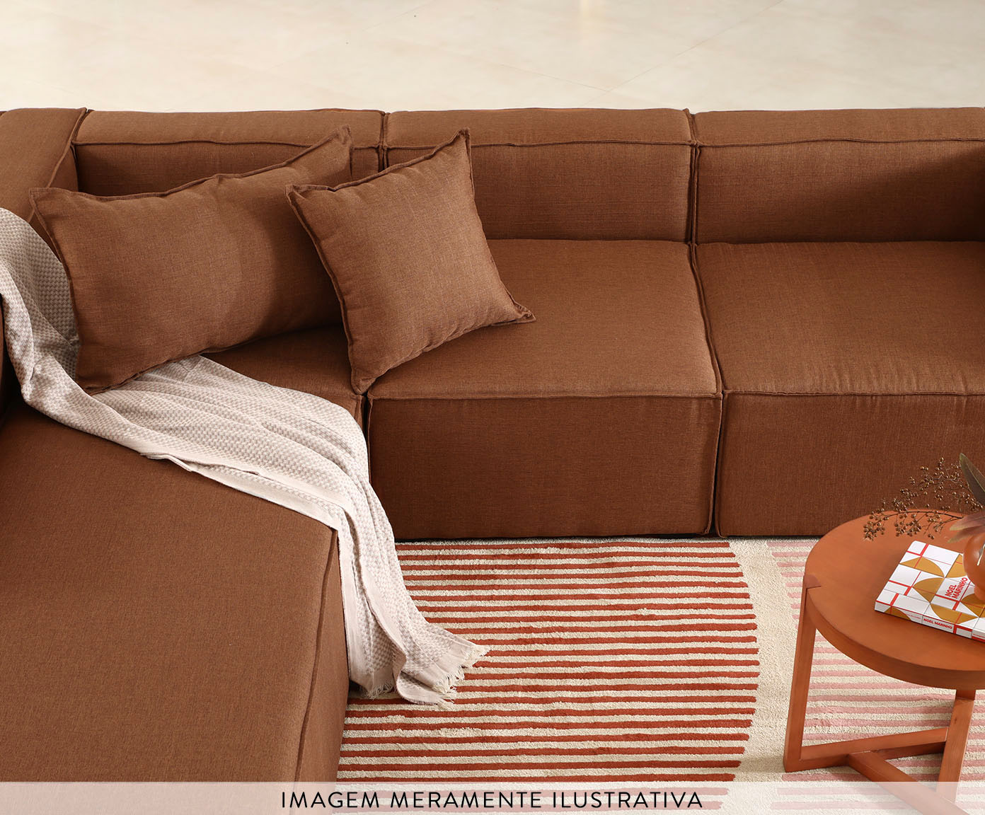 Sof&aacute; 3 M&oacute;dulos Chaise Direito Mensa Fendi - image 1