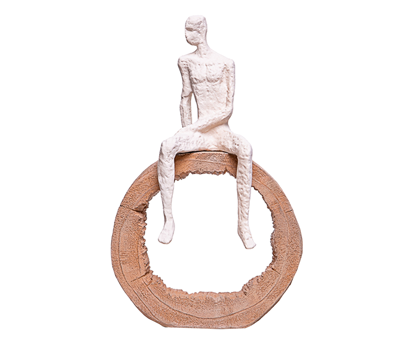 Escultura Homem Sentado No Tronco Creme image number 0